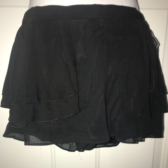 A’gaci Women’s Black Mini shorts - Picture 2 of 6